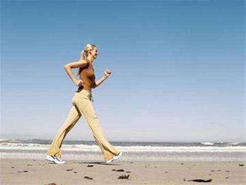Đi bộ 6.000 bước ngăn ngừa bệnh tim ở phụ nữ